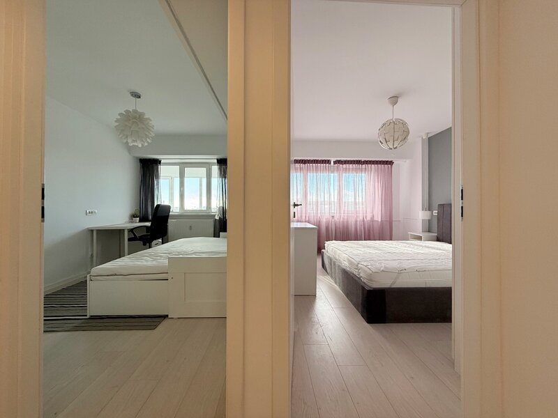 Ion Mihalache 98, Radu Boiangiu, bloc 1979